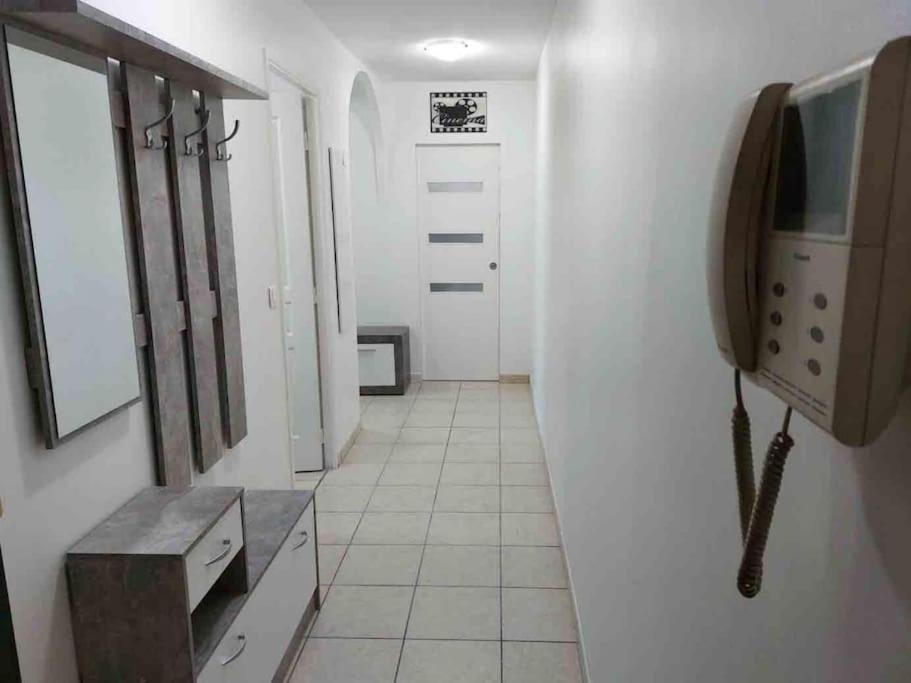 Modern One Bedroom Apartment In คานส์ ภายนอก รูปภาพ