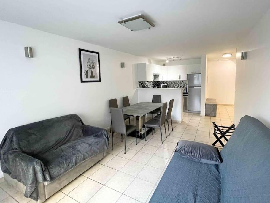 Modern One Bedroom Apartment In คานส์ ภายนอก รูปภาพ
